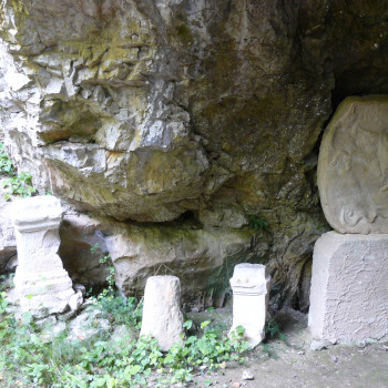 Arette votive dedicate al Dio Mitra, rinvenute nella Grotta del Mitreo a Duino Aurisina